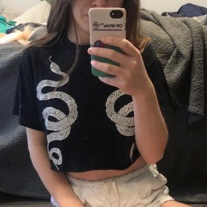 Cropped snake t-shirt